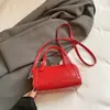 Bolsa Vermelha para Mulheres, Nova Tendência 2026 Moda Primavera Nicho Bolsa de Ombro Prata, Bolsa Transversal de Luxo para o Dia a Dia