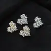 Brincos de Zircônia Qingxing Estilo Coreano Moda Brincos Femininos Personalizados Versátil Floco de Neve Amante da Luz da Lua Fábrica de Joias Venda Direta