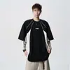 Camiseta de Manga Corta con Puntadas de Contraste Bordadas de Marca de Moda para Hombre, Verano 2026 Nuevo Diseño Retro Americano con Bloques de Color, Manga Media
