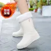 Botas de chuva femininas de novo estilo transfronteiriças, adultas, espessadas, moda, bonitas, botas de chuva estilosas, sapatos aquáticos de inverno, sapatos de borracha, atacado