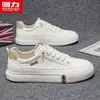 Zapatillas de retroceso para hombre, zapatos de moda, nuevos zapatos de cuero negro de otoño 2026, zapatillas deportivas casual versátiles de corte bajo para hombre