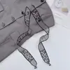 Bufanda de Chifón Floral Negra Versátil Multifuncional de Cinta para Mujer, Estilo Elegante para Salidas y Moda de Mamá