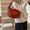Casual All-match Nylon Bolsa de Ombro Feminina 2024 Nova Simples Outono e Inverno Cor Sólida Comutador Portátil Bolsa de Axila