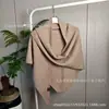 Chal de punto cruzado de mezcla de lana con lentejuelas de color sólido para mujer, bufanda cálida versátil para la columna cervical, venta al por mayor