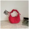 Bolso de axila plisado estilo coreano para mujer, nuevo bolso de hombro casual de moda para el verano 2026 con gran capacidad y diseño cruzado