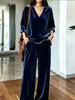 Colección de otoño/invierno 2026 europea y americana transfronteriza: Elegante conjunto de otoño estilo coreano para mujer, con un top de cuello en V y pantalones de pierna ancha, un conjunto de dos piezas
