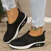 Sapatos casuais confortáveis e respiráveis para mulheres, sapatos de balanço para primavera e verão, novos sapatos de sola grossa para mulheres, sapatos de caminhada para comércio exterior, sapatos femininos de tamanho grande, sapatos da moda