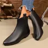 Comercio electrónico transfronterizo, talla grande, nueva colección otoño/invierno 2026, botines planos para mujer, estilo europeo y americano, modernos y casuales, botas de moda de punta fina