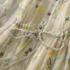 O jardim de verão está radiante e fresco! Romântico e elegante, complementa naturalmente o tom de pele, vestido de seda de cintura alta para mulheres