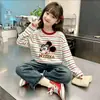 Camiseta de Manga Longa 100% Algodão para Meninas 2026 para Crianças do Meio e Mais Velhas, Nova Blusa de Manga Longa Color Block, Roupa Básica Redonda Estilosa para Crianças
