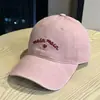 Estilo Ins moda versión coreana bordado de letras y corazón gorra de béisbol lavada y desgastada para mujeres jóvenes versátil para viajes gorra de pico de pato