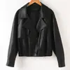 Casaco trench coat curto versátil de lapela da moda transfronteiriço, jaqueta casual elegante de pele de carneiro solta, novo casaco de couro de outono