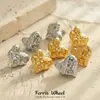 Pendientes de Corazón Personalizados Estilo Europeo y Americano con Diseño Martillado Resistente, Pendientes Minimalistas en Forma de Corazón, Acero Inoxidable Chapado en Oro de 18 Quilates