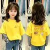 Camiseta de manga comprida para meninas, estilosa e moderna, algodão puro, top para o início do outono, casual estilo coreano, falsa peça dupla, camiseta infantil de desenho animado