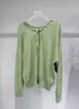 Top de punto de lana con cuello de corbata y manga larga para mujer, nuevo modelo otoño 2026, excelente estilo, entallado a la cintura, corte holgado, Nanyou