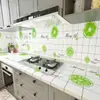 Adesivo de Parede de Cozinha à Prova de Óleo Fogão Alta Temperatura Impermeável à Prova de Umidade Anti-Sujeira Papel de Parede de Armário Papel Autoadesivo Papel de Folha de Alumínio