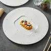 Plato plano de alta gama para comida occidental, plato de postre, vajilla de hotel y restaurante, concepto artístico, plato de ducha de meteoros, punto de oro