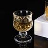 Copa de Vino Pequeña para Hogar con Pies Cortos Tallados Vintage Vaso de Cristal Desechable Copa para Vino de Frutas Pies Cortos Vaso para Licores Copa para Vino Dulce Mariposa