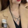 Collar de oso de doble capa de hip-hop para mujer, cadena de clavícula con cara sonriente y diseño de nicho de lujo ligero, nueva cadena de cuello colgante 2022