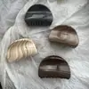 Grampo de Cabelo Grande de Abóbora com Textura de Madeira para Mulheres Novo Estilo 2025 Simples e Elegante Grampo de Tubarão Outono Inicial Grampo Versátil Grampo de Cabelo de Madeira