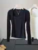 Camiseta Cuadrada de Dos Piezas Falsas Estilo Coreano para Mujer, Nueva Llegada de Otoño, Diseño de Chal, Muestra las Clavículas, Corte Ajustado, Ropa Exterior, Top Corto Base