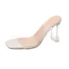 Elegantes pantuflas sexys con adornos de cristal, calzado de verano para mujer de alta gama para exteriores, nuevo estilo talla grande 2026, sandalias de tacón alto transparentes de una sola tira