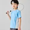26 Camiseta de manga larga de secado rápido para niños, ropa deportiva de entrenamiento para niñas, top transpirable de manga corta raglán para niños