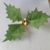 Decoración de Árbol de Navidad DIY Hojas Falsas Guirnalda de Navidad Ratán Bonsái Accesorios para Caja de Regalo Hojas Navideñas Artificiales Fruta Roja Pequeña