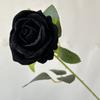 Decoración de boda estilo europeo rosa franela flores artificiales atadas a mano Arreglo floral para el Día de San Valentín accesorios para sesión de fotos flores falsas de mano