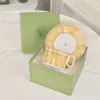 Ouge Xícara e Pires Simples Europeus de Porcelana Óssea Cor Macaron Série Cisne Xícara e Pires de Café Caixa de Presente Recomendação de Presente
