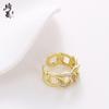 Anillo de cobre sin color con circonitas, estilo europeo y americano exagerado, para hombres y mujeres, ligero, de lujo, con apertura ajustable y combinable.