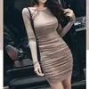 Falda de Cadera 2024 Otoño/Invierno Nuevo Plisada Ajustada Elegante Sexy Base Manga Larga Pequeña Vestido