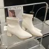 Botines de tobillo con punta afilada de temperamento para mujer estilo Otoño/Invierno 2026 cremallera trasera tacón grueso adelgazantes versátiles simples para el trabajo elásticos botas adelgazantes