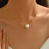 Cadena para Clavícula de Hueso de Serpiente de Dos Tonos Oro y Plata de Doble Capa para Mujer, con una Sola Perla Plana, Estilo de Lujo Ligero y Nicho