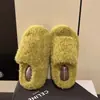 Pantuflas de exterior para mujer 2026 otoño e invierno nueva moda, de plataforma de tacón alto con suela gruesa estilo Birkenstock peludas para alargar las piernas para mujer