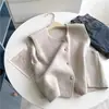 Colete de tricô de lã liso e macio, botões dourados pequenos, top versátil sem mangas para usar em camadas, blusa de alcinha feminina