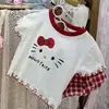 Camiseta de Verão de Manga Curta para Meninas, Marca Infantil Moderna e Estilosa com Color-Blocking, Bordas Franzidas, Letras de Desenho Animado, Manga Meia