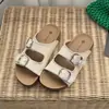 Versão em couro de vaca sola grossa super bonito super quente popular chinelo Birkenstock feminino para uso externo com saias novo estilo sapatos de praia