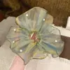 Goma para el pelo scrunchie floral vintage para mujer, accesorio para el pelo de estilo casual y de alta gama, nuevo modelo 2026 para moño