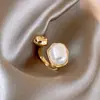 Anel Geométrico de Zircônia Vintage Nicho Alto Padrão Anel para Dedo Indicador Moda Retro Joia de Luxo Leve para Mulheres