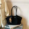 Bolsas Retrô Transfronteiriças Bolsa Tote Coreana de Nicho Feminina Transfronteiriça Nova Simples Casual para o Dia a Dia Bolsa de Ombro de Grande Capacidade