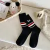 Calcetines Coreanos para Mujer con Diseño de Cachorro Bordado de Dibujos Animados, Calcetines de Media Pantorrilla, Etiqueta de Tela Estilo Tb, Calcetines Largos para Mujer, Calcetines Grises, Empaque al Vacío