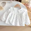 Camisa Floral Estilo Coreano para Meninas 2026 Outono Nova Chegada Roupa para Bebê Menina Doce Bordado Gola Boneca Camisa Top Fofo