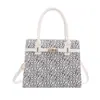 Bolsas de Mano Retro Europeas y Americanas para Mujer, Gran Capacidad, Estilo Nuevo, Bolso de Hombro Elegante Estampado, Diseño Elegante, Bolso Tote Cruzado Moderno