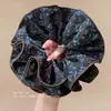 Scrunchie de Tecido Floral Vintage de Quatro Camadas para Mulheres, Elástico de Cabelo Elegante, Faixa de Cabelo Elástica, Corda de Cabelo para Rabo de Cavalo Baixo