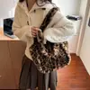 Bolso de Felpa con Estampado de Leopardo Nuevo 2025, Bolso de Hombro Grande de Moda y Casual, Bolso Tote Versátil, Bolso Peludo para Mujer