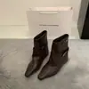 Botines retro estilo francés con tacón oculto, nueva colección otoño 2026 para mujer, con hebilla de cinturón y diseño estilo western, con detalles plisados y de caña apilada