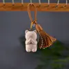 Llavero colgante de gato lindo tallado en madera maciza, decoración para bolso, adorno de gato de madera creativo con cola que se mueve