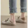 Populares zapatos de mujer de cuero suave 2026 otoño nuevo casual cómodos planos sin cordones mocasines de suela blanda para mujer