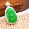 9249 Jadeíta Natural Grado A Tipo Hielo Verde Yang Colgante de Jade Ruyi Variedad de Regalo